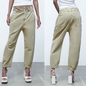 Zara Baggy Paperbag Jeans Pale Khaki Sz 4